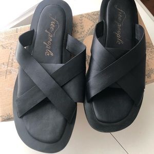 Free people black sandal size 39